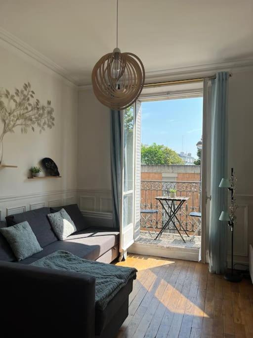 Beautiful Apartment With Balcony París Exterior foto