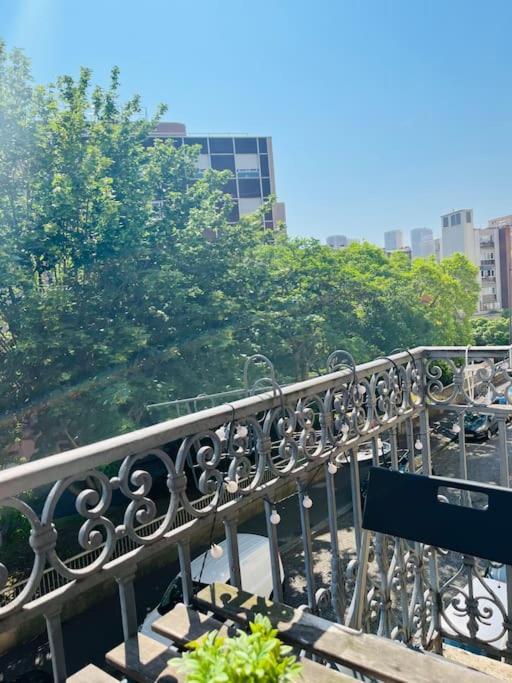 Beautiful Apartment With Balcony París Exterior foto